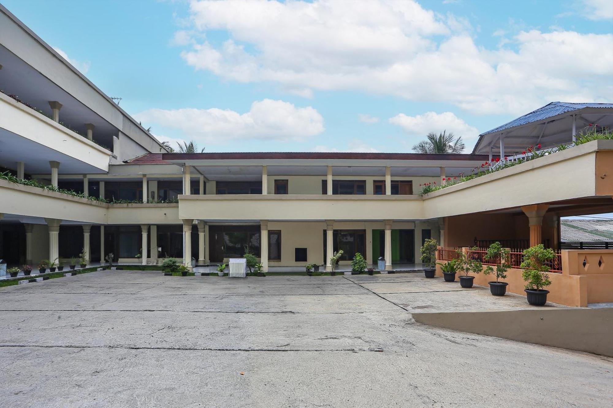 Capital O 93349 Hotel Gondangdia Bogor Exterior foto
